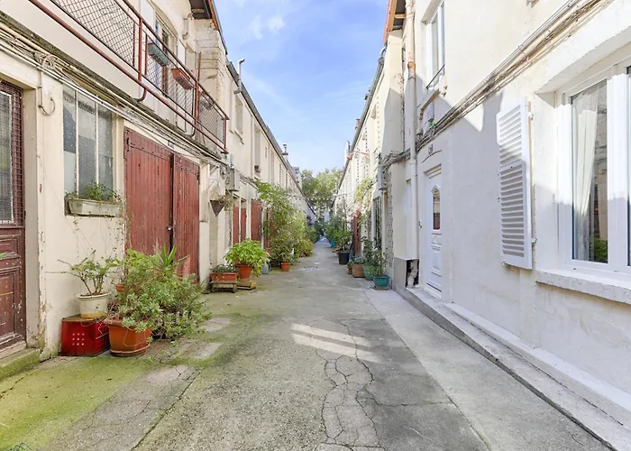 De Charme Entre Batignolles Et Montmartre Paris
